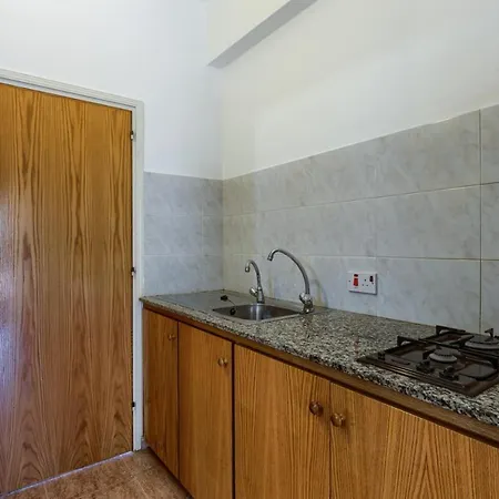 Apartment Kyparissos