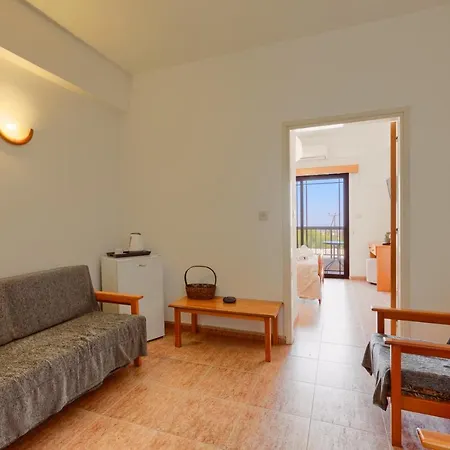 Kyparissos * Paphos