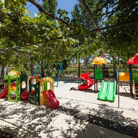דירה Kyparissos